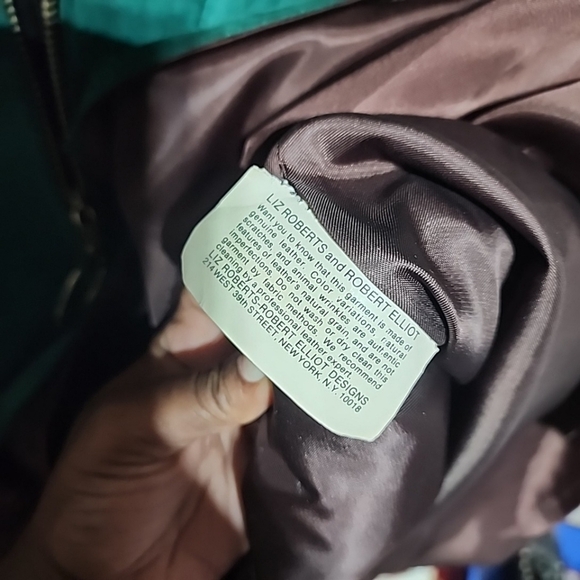 Liz Roberts Robert Elliot Vintage Mid- Length Suede Jacket. Medium - Picture 4 of 5